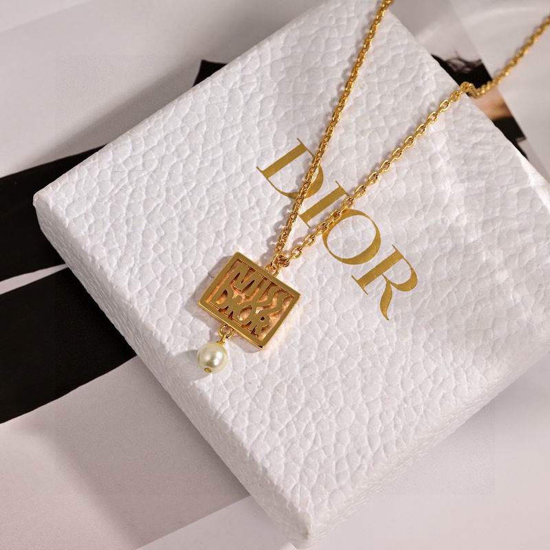 Dior Necklace 02yxs31 (1)