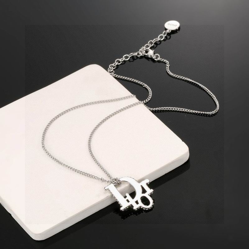 Dior Necklace 02yxs35 (1)