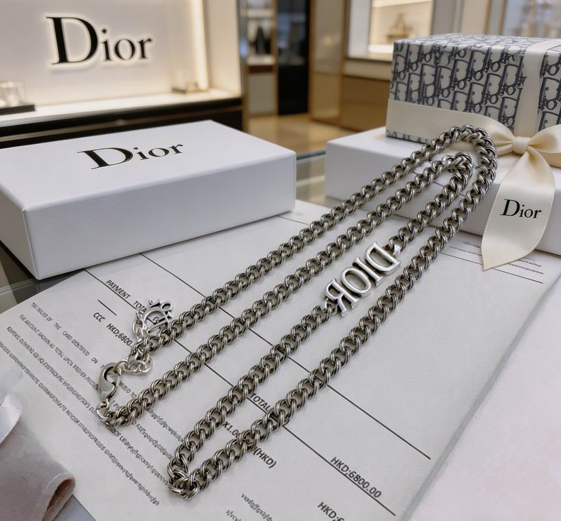 Dior Necklace 02yxs55 (5)