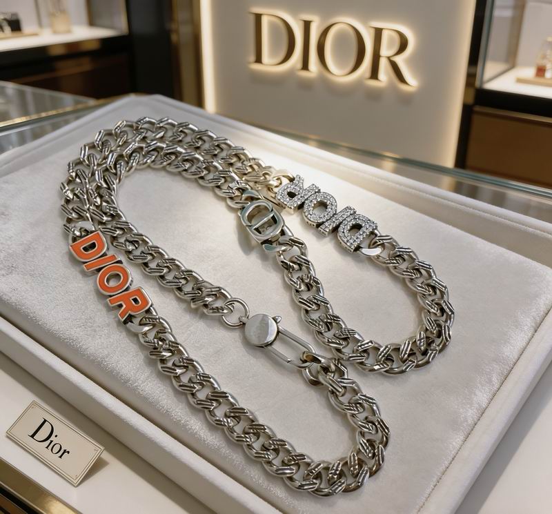 Dior Necklace 02yxs64 (5)