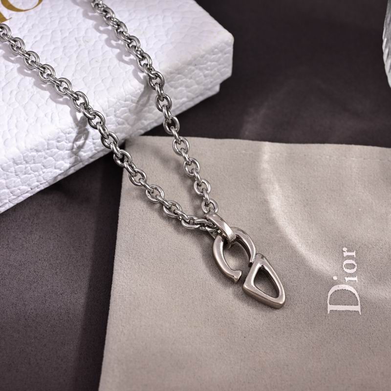 Dior Necklace 03yxs91 (7)