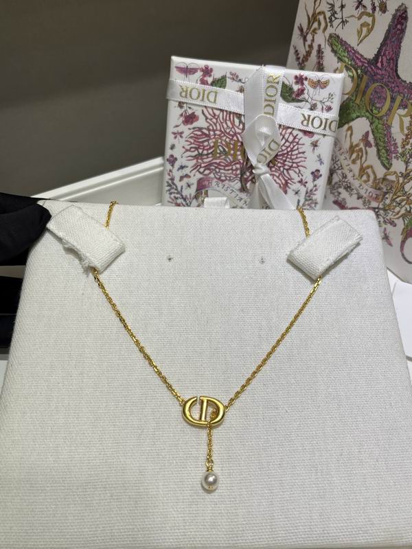 Dior Suits 02yxs01 (3)