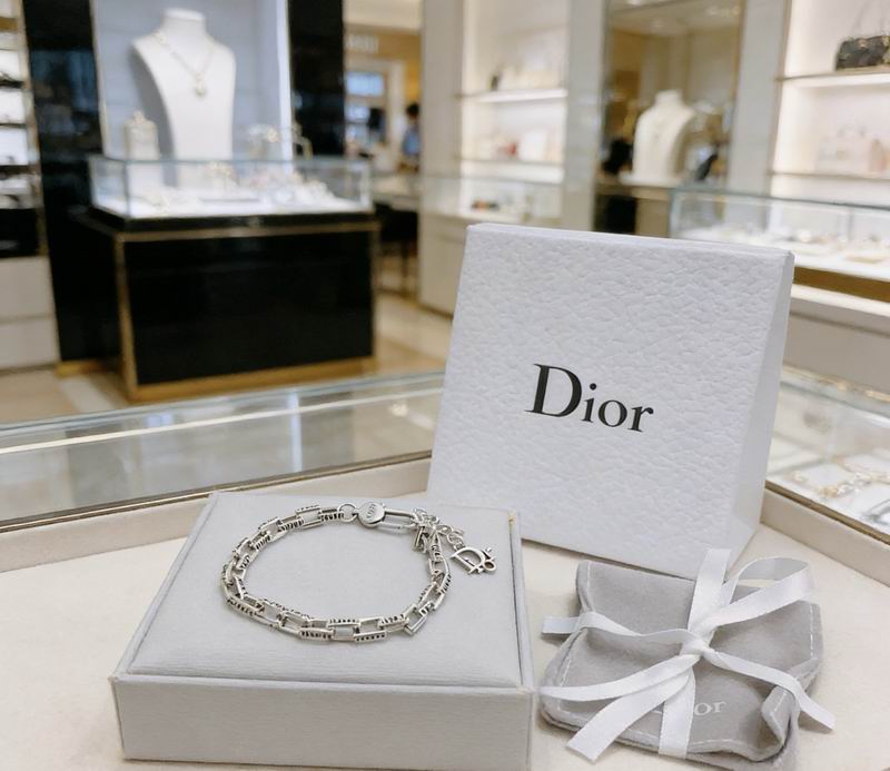 Dior Suits 02yxs06 (6)