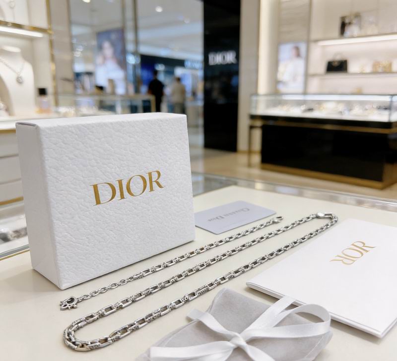 Dior Suits 02yxs06 (7)