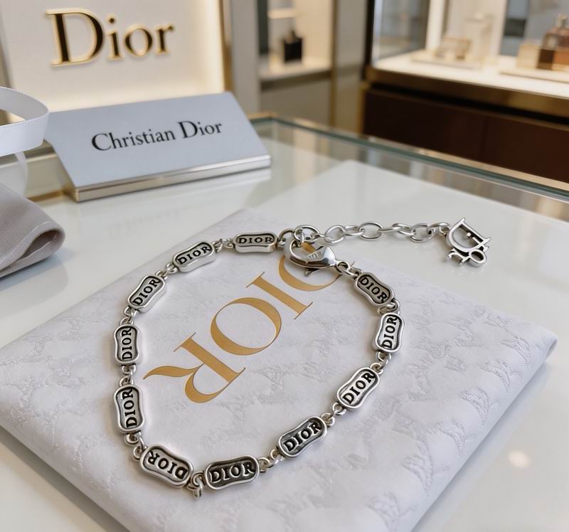 Dior Suits 03yxs16 (9)