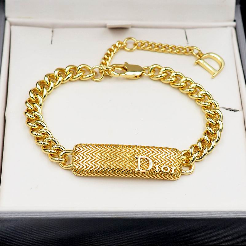 Dior Suits 03yxs26 (3)