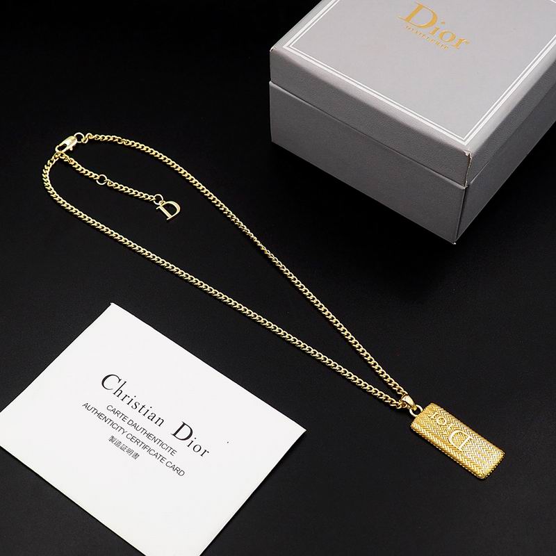 Dior Suits 03yxs28 (3)