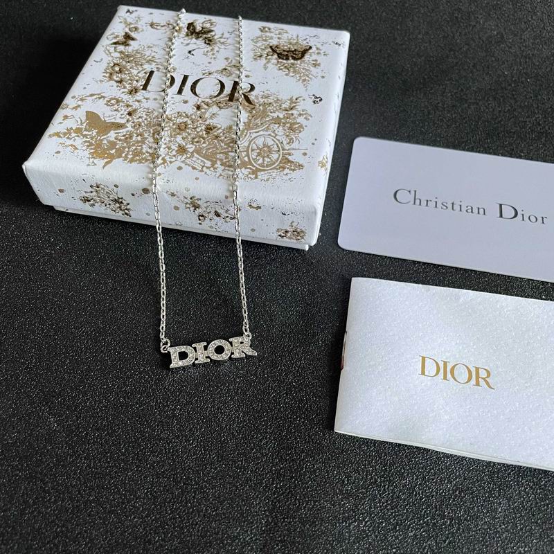 Dior Suits 03yxs29 (1)