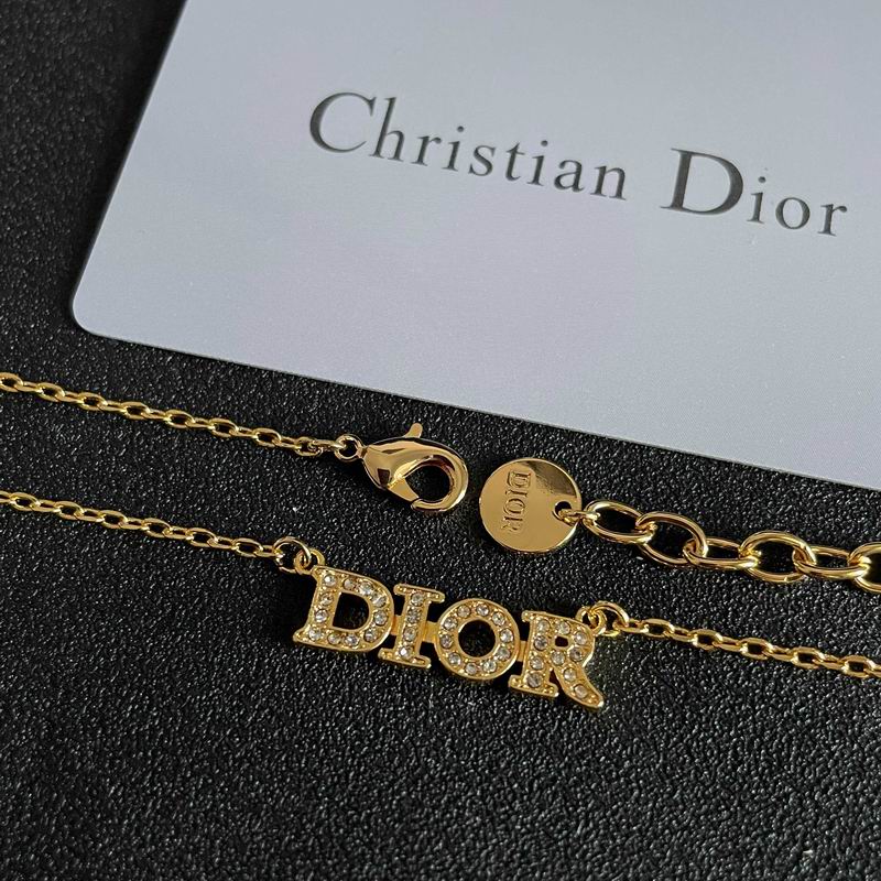 Dior Suits 03yxs29 (10)