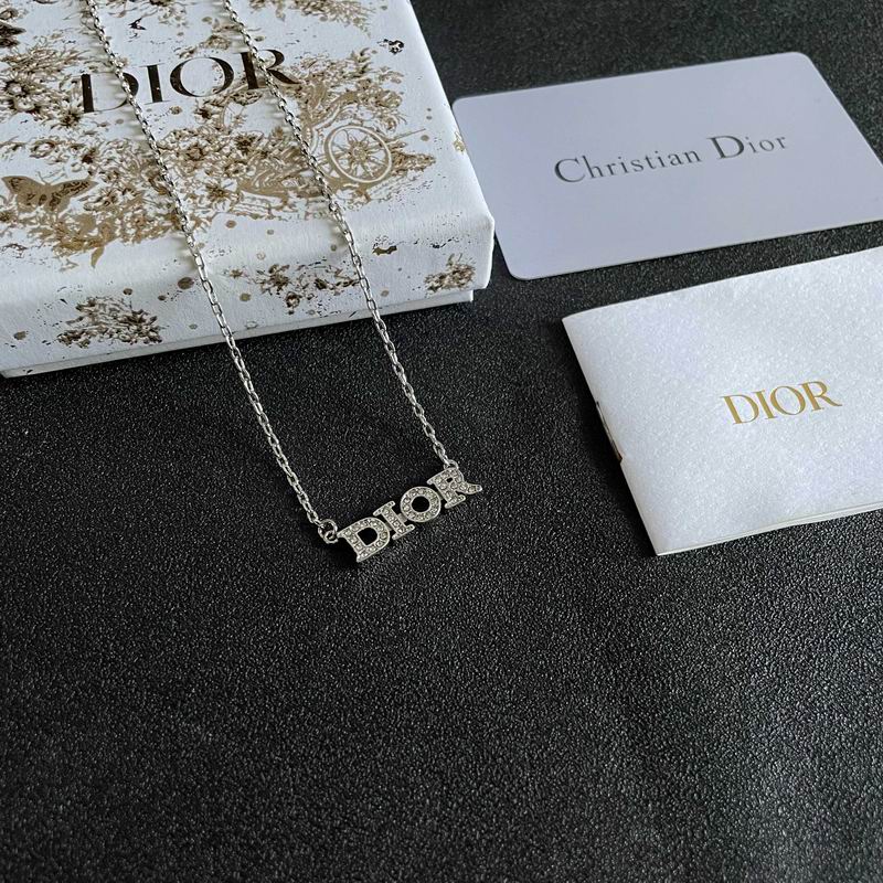 Dior Suits 03yxs29 (2)