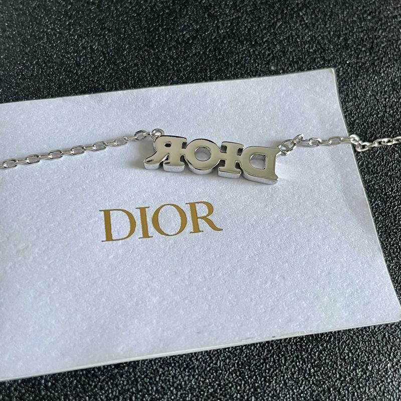 Dior Suits 03yxs29 (4)