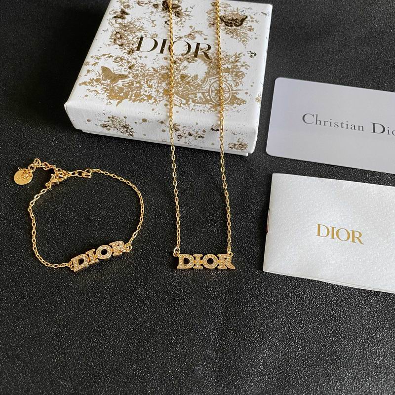 Dior Suits 03yxs30 (14)