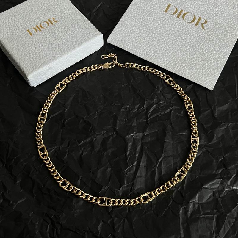 Dior Suits 03yxs35 (2)