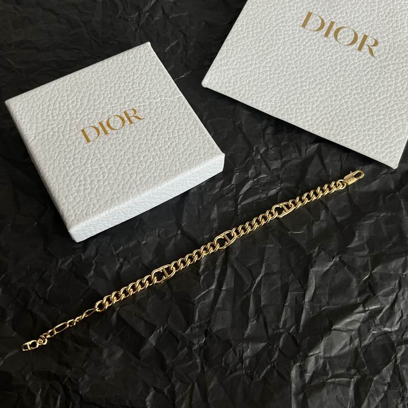 Dior Suits 03yxs36 (10)