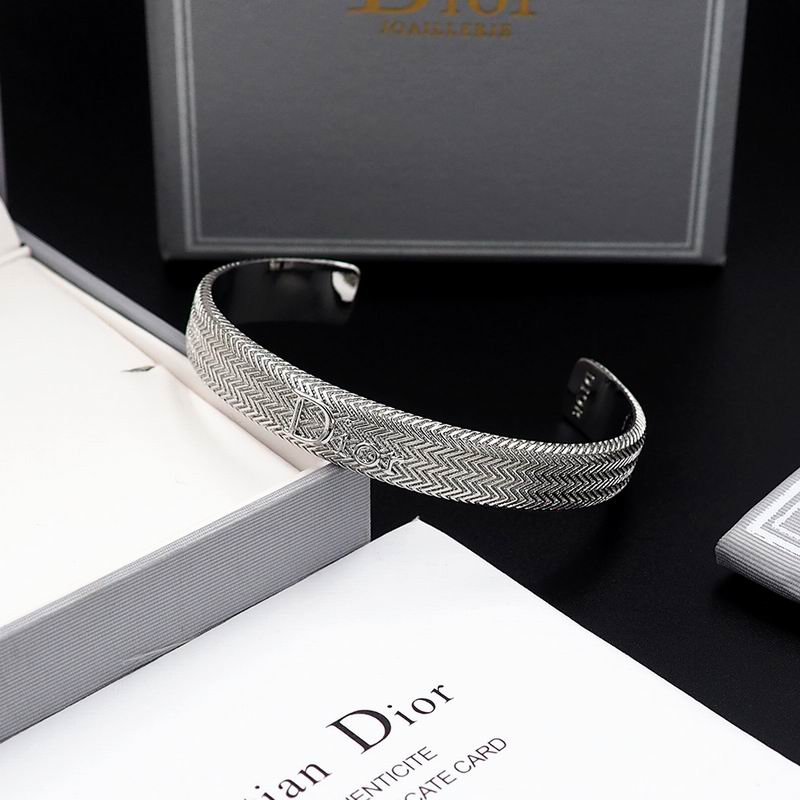 Dior Suits 03yxs37 (7)