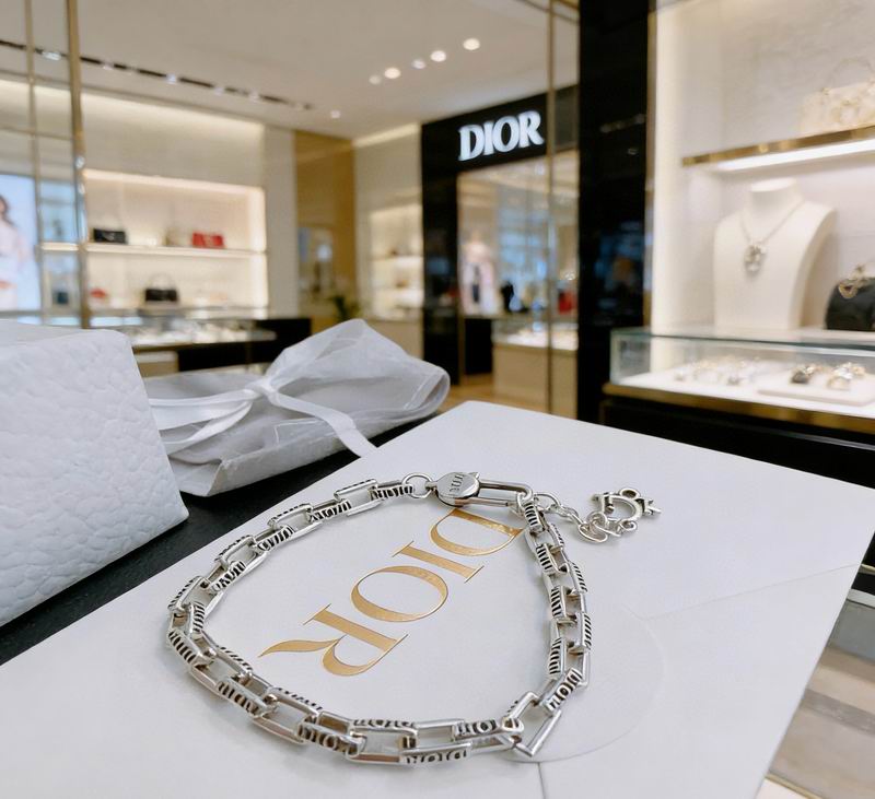 Dior Suits 03yxs39 (4)