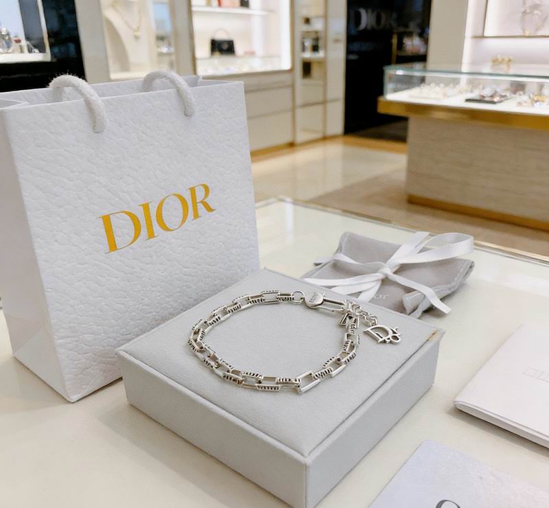 Dior Suits 03yxs39 (5)