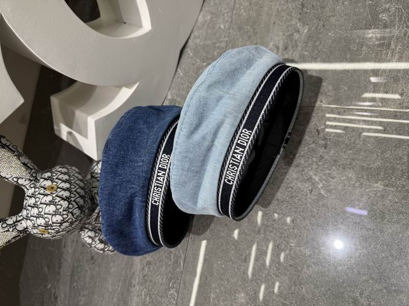 Dior beret dx (235)