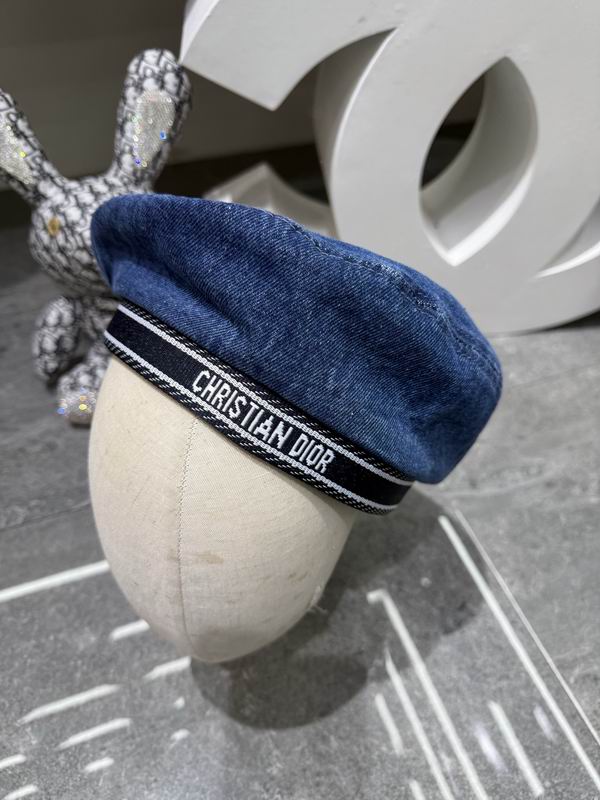 Dior beret dx (236)