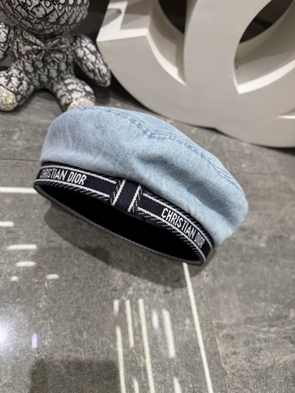 Dior beret dx (240)