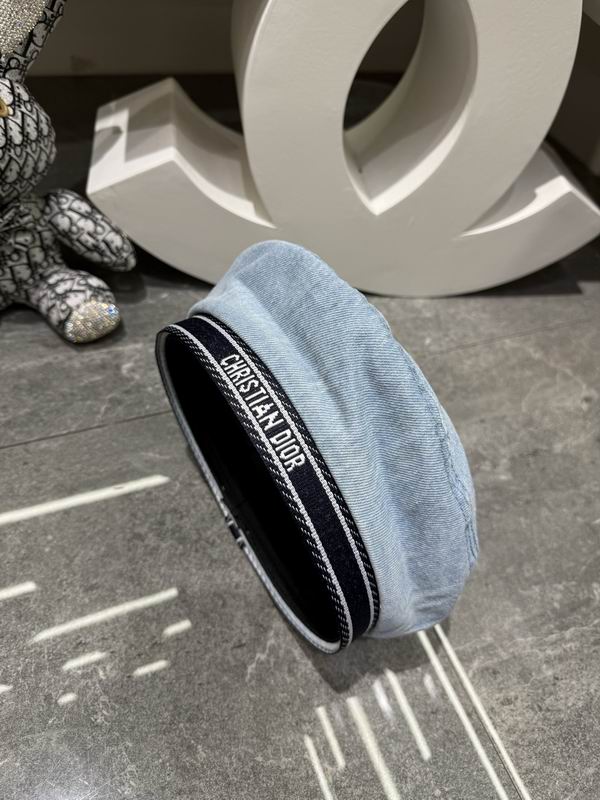 Dior beret dx (241)