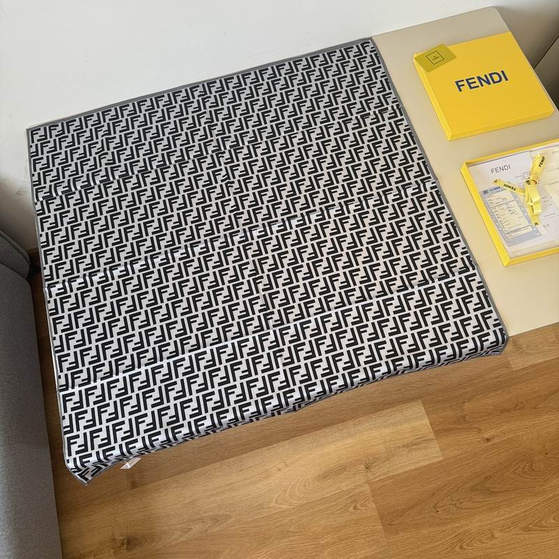 Fendi silk scarf hm (10)
