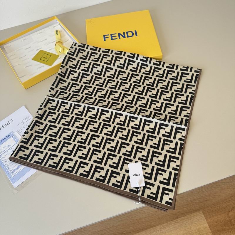 Fendi silk scarf hm (5)