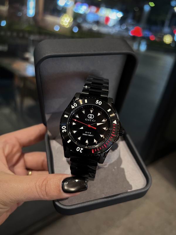 Gucci 40mm 37 (13)