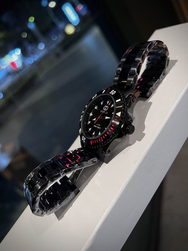 Gucci 40mm 37 (15)