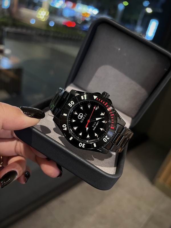 Gucci 40mm 37 (16)