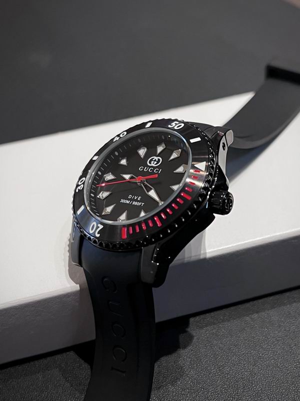 Gucci 40mm 37 (8)