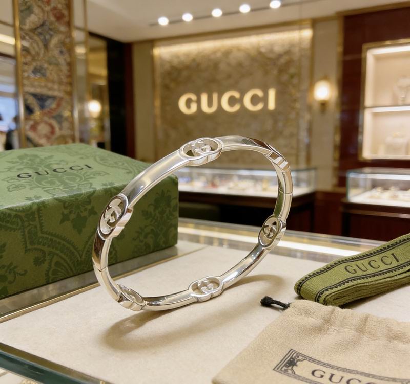 Gucci Bracelet  02yxs61 (1)