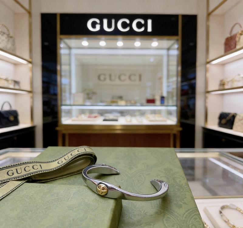 Gucci Bracelet 03yxs110 (8)