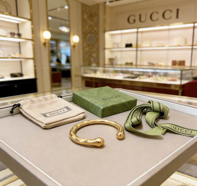 Gucci Bracelet 03yxs121 (8)
