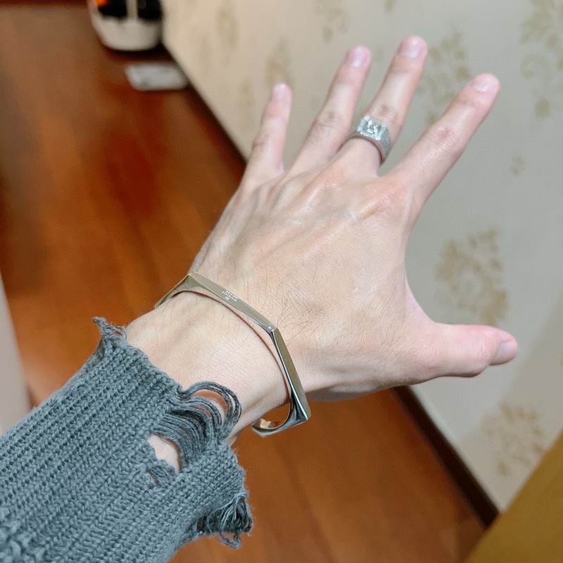 Gucci Bracelet 03yxs123 (3)