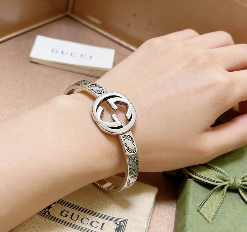 Gucci Bracelet 03yxs129 (6)