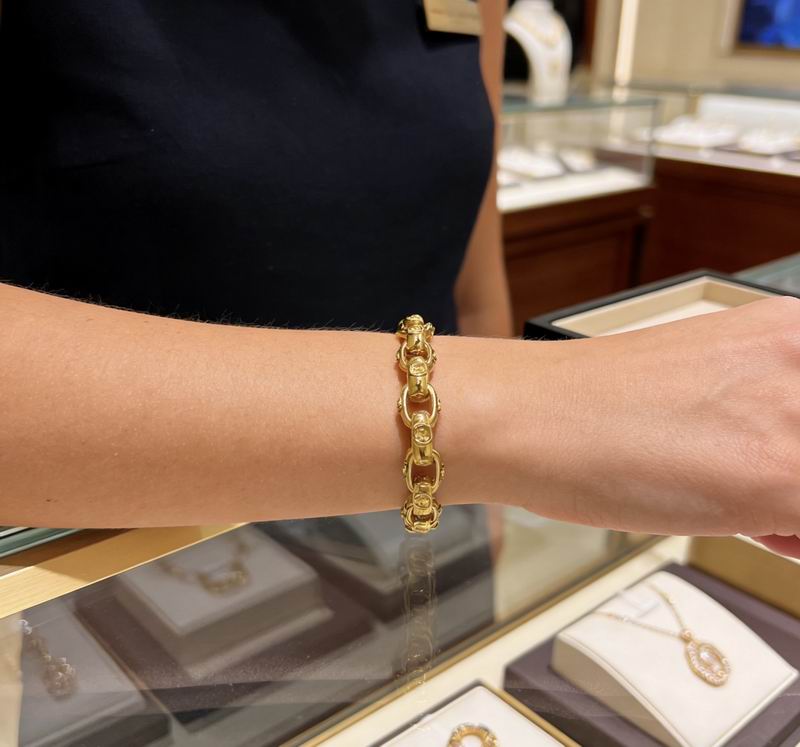 Gucci Bracelet 03yxs185 (4)