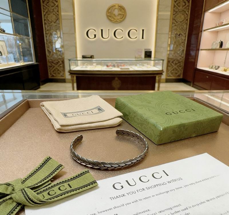 Gucci Bracelet 03yxs70 (4)