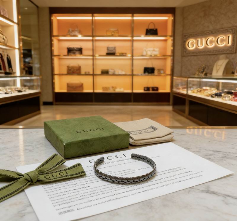 Gucci Bracelet 03yxs70 (6)