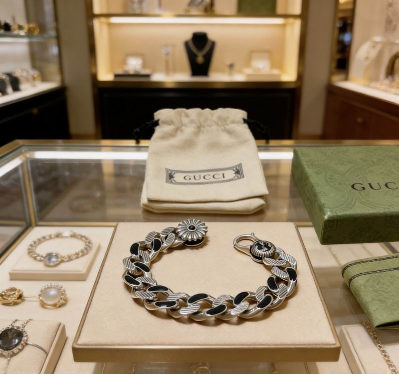 Gucci Bracelet 03yxs75 (6)
