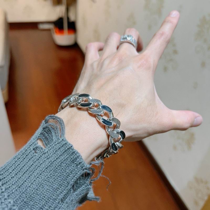 Gucci Bracelet 03yxs75 (7)