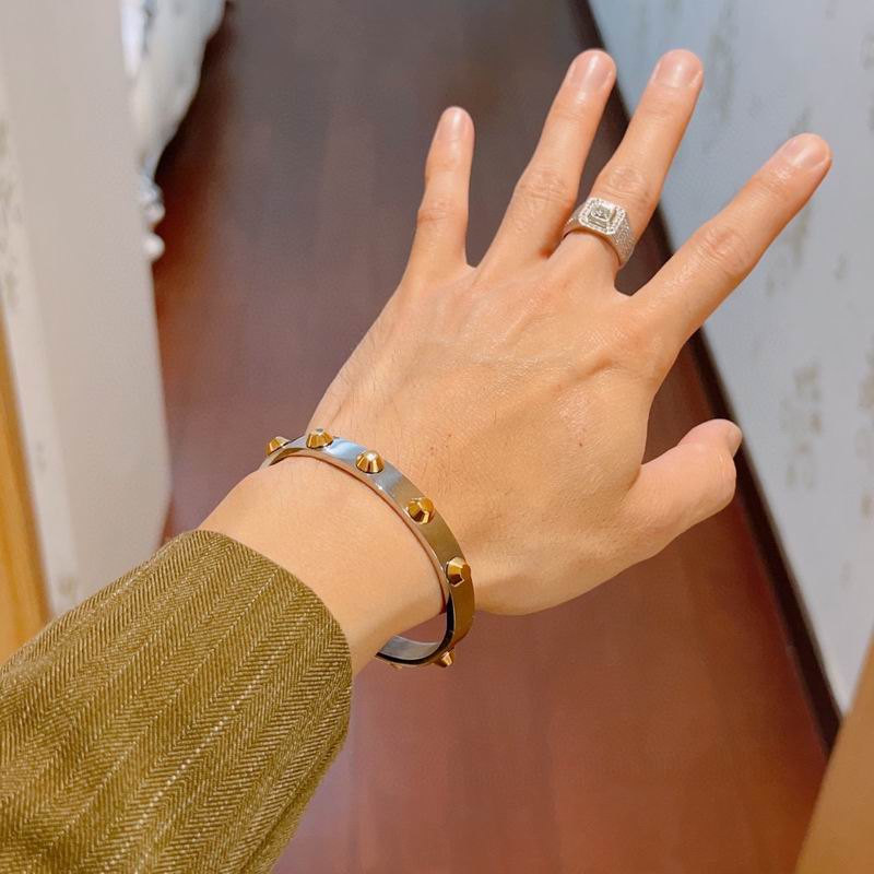 Gucci Bracelet 04yxs221 (3)