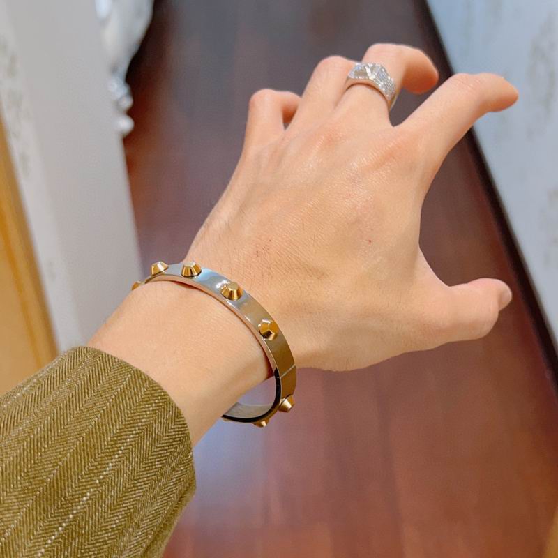 Gucci Bracelet 04yxs221 (9)