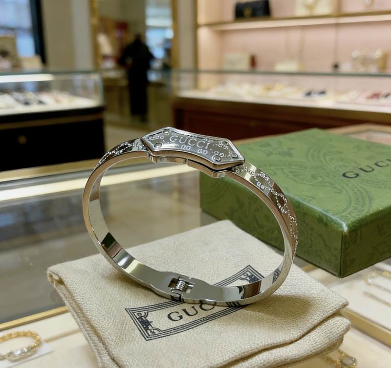 Gucci Bracelet 04yxs251 (2)