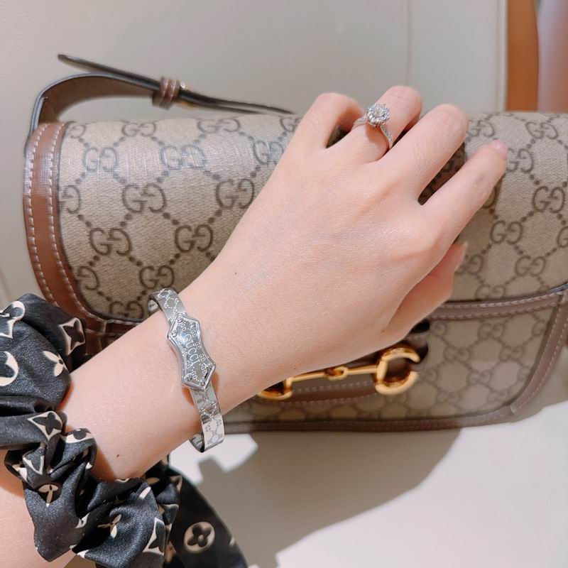 Gucci Bracelet 04yxs251 (3)