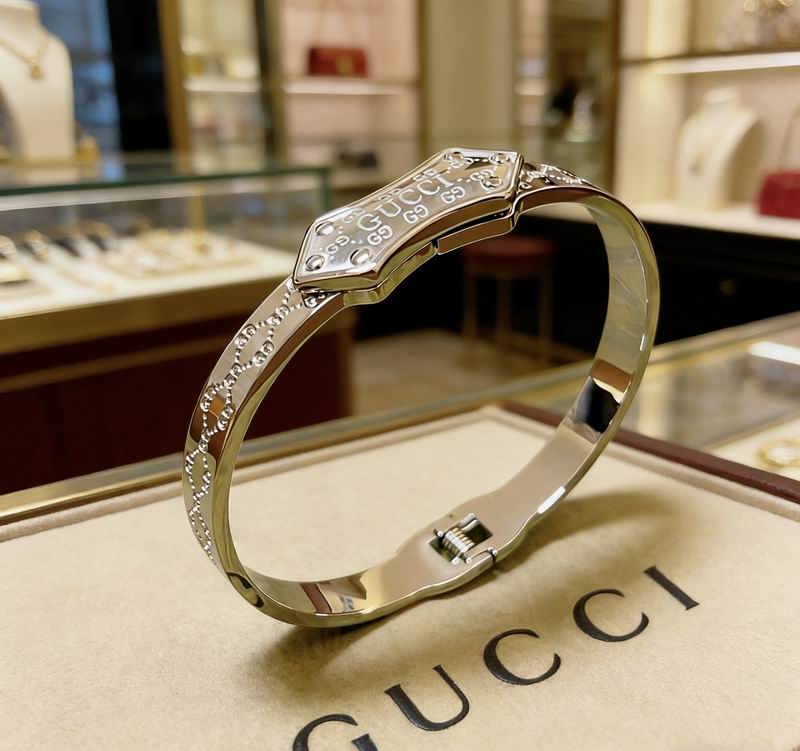 Gucci Bracelet 04yxs251 (4)