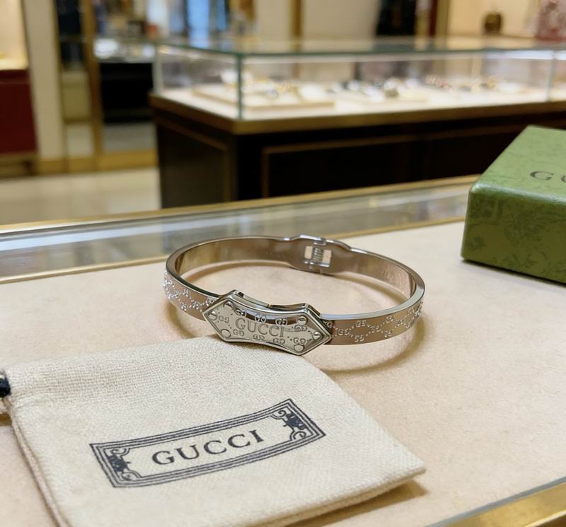 Gucci Bracelet 04yxs251 (7)