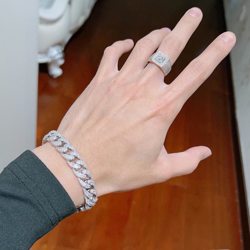 Gucci Bracelet 04yxs257 (8)