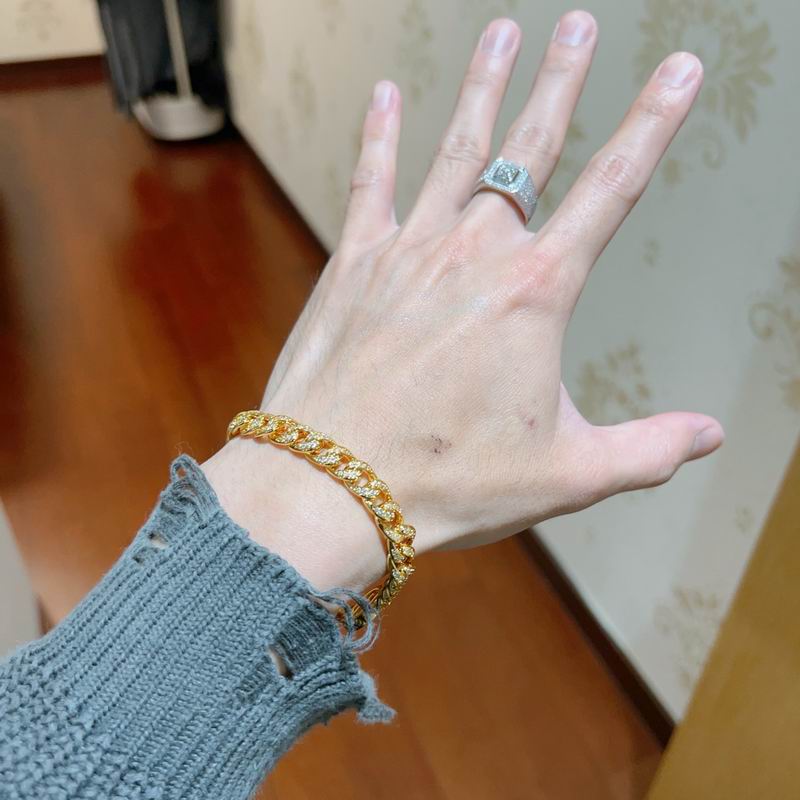 Gucci Bracelet 04yxs258 (7)