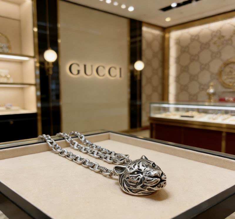 Gucci Necklace  02yxs01 (8)